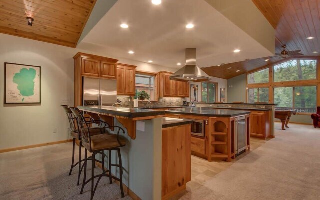 Angora Mountain Lodge - Pool Table, Ping Pong, Shuffle Board