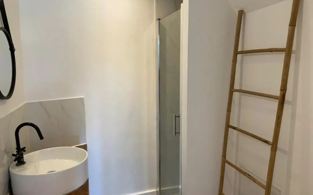 Nice 21m for 2 in the heart of Marseille