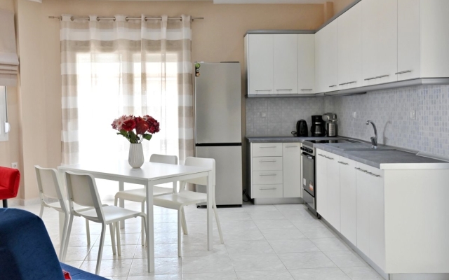 Sabbia Seafront Apartment  2 by TravelPro Serv...