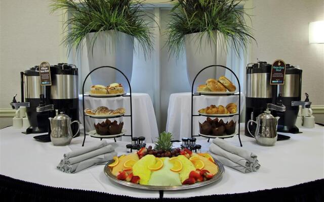 DoubleTree by Hilton Mahwah