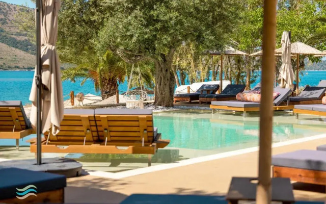 Plataria Seaside Resort