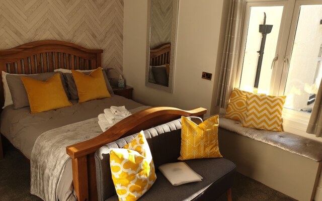 Glascoed Guest House