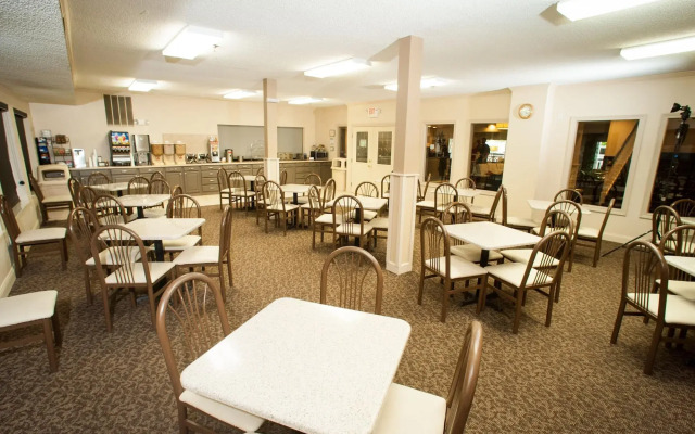 Northfield Inn, Suites & Conference Center