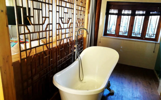 Lijiang Jing Ting Hotel