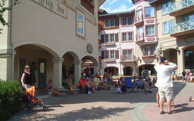 Heffley Boutique Inn