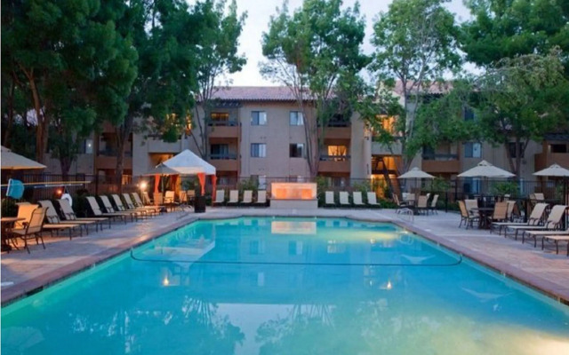 Global Luxury Suites at Villa Street