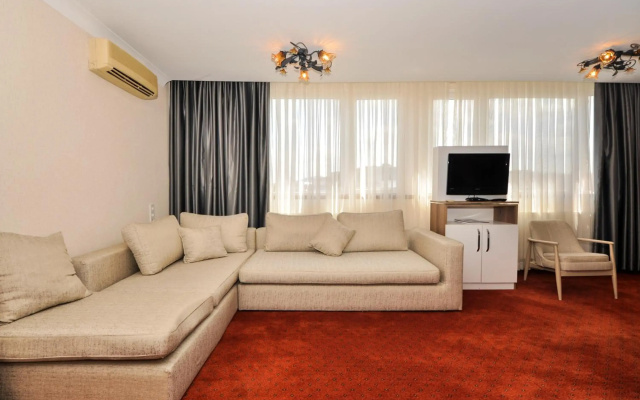 Gur Kent Hotel