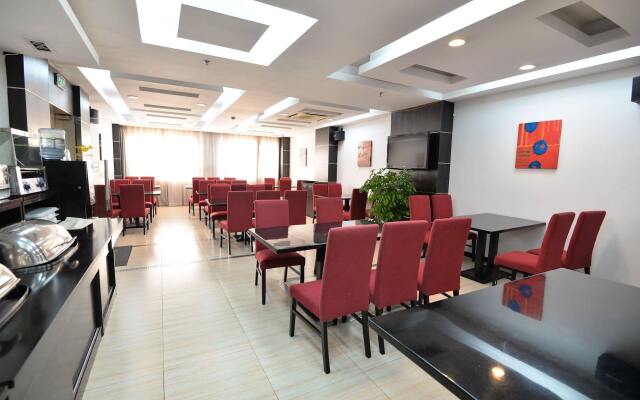 Shanghai Joyful Star Hotel