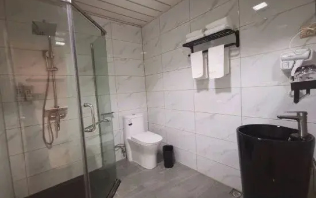 Guangzhou Jiacheng Hotel (Shiqiao Subway Station)