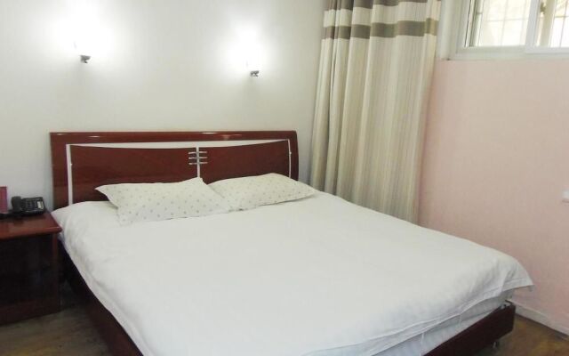 Ronghe Xinya Business Hotel