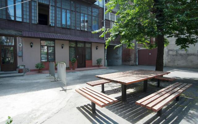 Apartment in Purtseladze Street