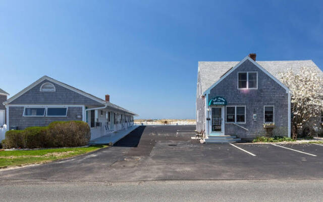 East Harbour Motel and Cottages