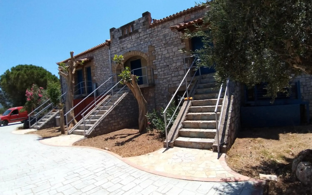 Stoupa Properties Rooms