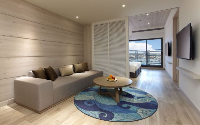 Discovery Hotel