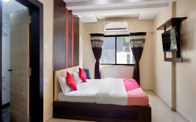 OYO 11576 Hotel Krishna Regency