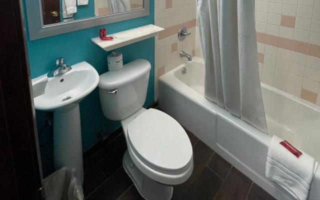 Surestay Plus Omaha South Hotel