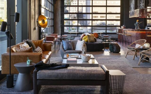 Moxy Oakland Downtown, A Marriott Hotel