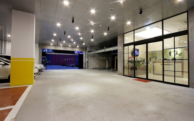 Russo Hotel