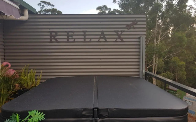 Relax Break - Bazza's Shack