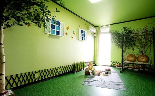 Geoje Raon Jena Pension