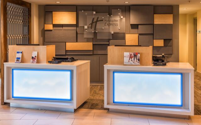 Holiday Inn Express Charleston by IHG