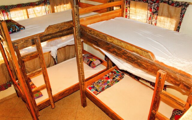 Mountain bikes house and Eco bungalow - Hostel