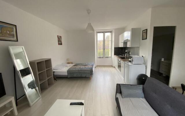 Appartement La Roche-Posay, 1 pièce, 2 personnes - FR-1-541-32