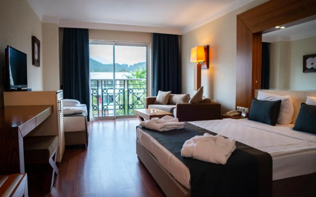 Meder Resort Hotel