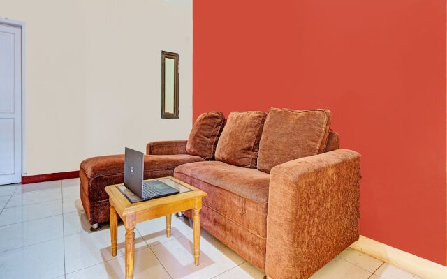 OYO Life 92546 Kost Merah Bojongsoang Syariah