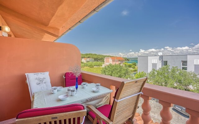 Seaview Apartment in Pasman A2