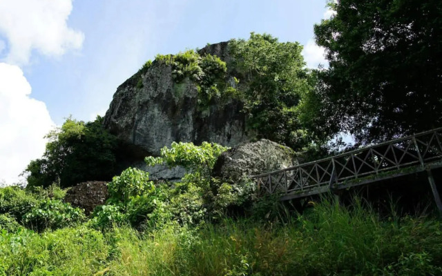 Wing Tat Grand Hotel