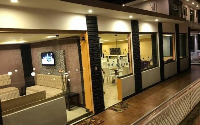 Rockwood Resort