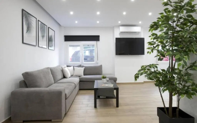 (B) Koukaki, A modern, newly refurbished Studio 4ppl