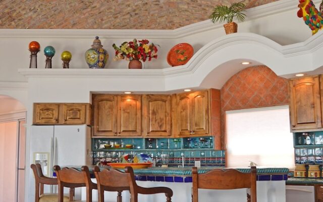 Marbrisa De Cortez 5 Bedroom Home