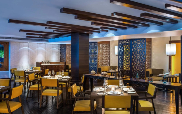Le Meridien Paro, Riverfront