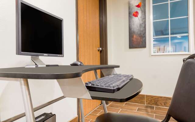 Super 8 by Wyndham Winfield/Quail Ridge Area