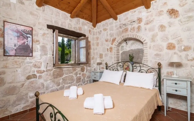 Strofilia Authentic Villas