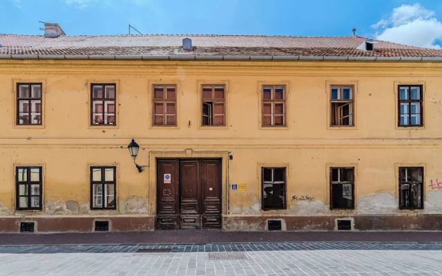 Old Town Heritage Suites