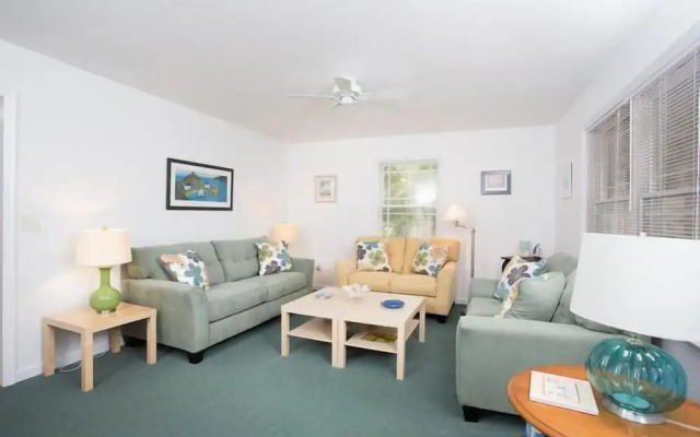 Country Club Drive 406