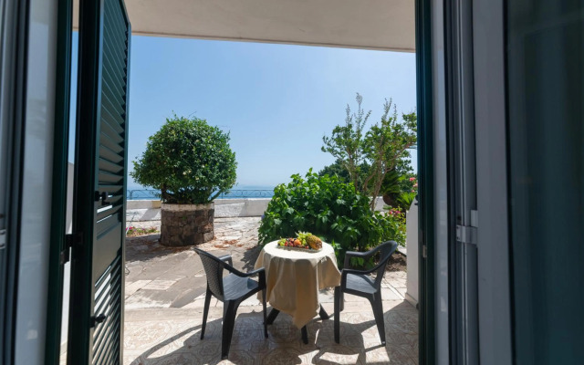 Hotel Villa Ireos