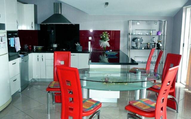 Modern Holiday Home Zadar With Veranda