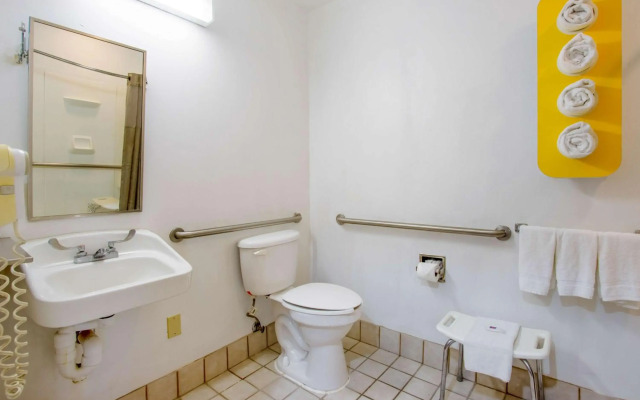 Motel 6 El Paso, TX - Southeast