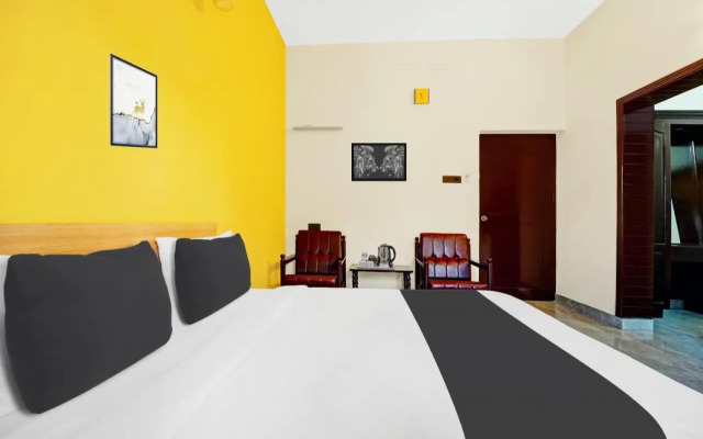 OYO Flagship 75052 Kuku Residency