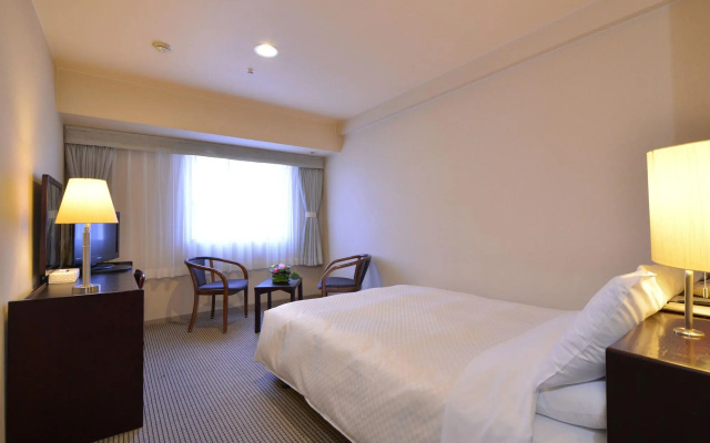 Castle Plaza – Guest Rooms – Nagoya