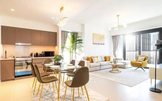 30th Floor Near Burj Khailfa Dubai Mal