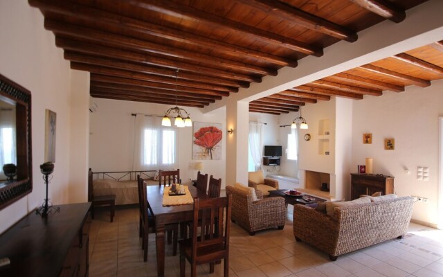 Villa Attalus 2