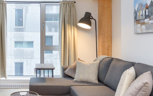 Amazing 1BR Condo Griffintown Sleeps 4