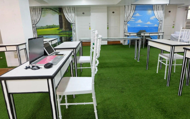 Spaces By Eco Hotel