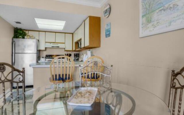 Summer Breeze Condominium 304