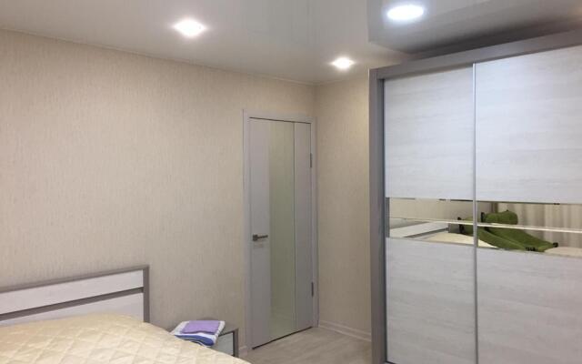 Sirius (Сириус) на площади Металлургов